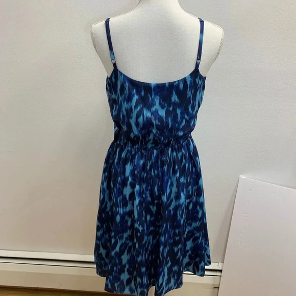 Calvin Klein  Dress Small Blue Watercolor Cinched Sleeveless Above Knee Vacation - Picture 3 of 10
